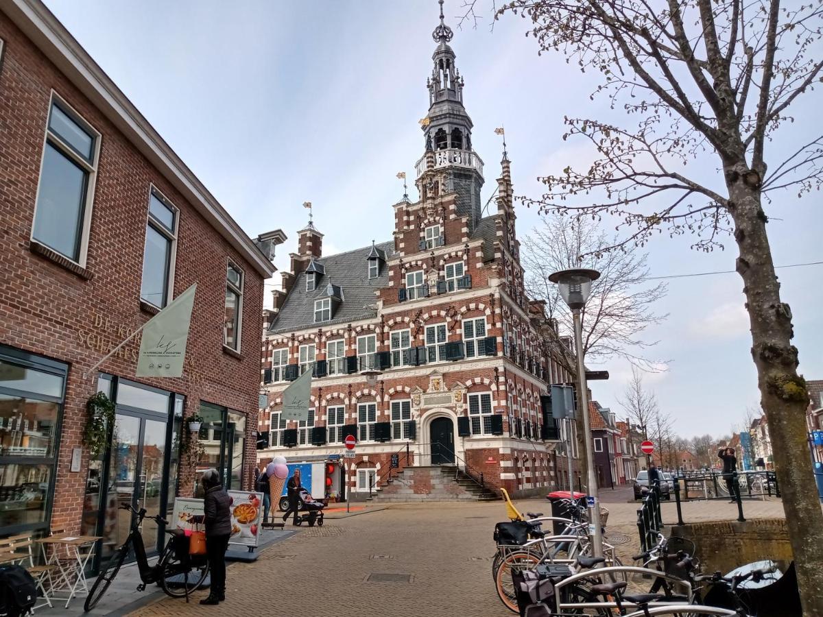 Wellnesshuis Met Hottub, Ligbad En Grote Tuin Villa Tzummarum Esterno foto